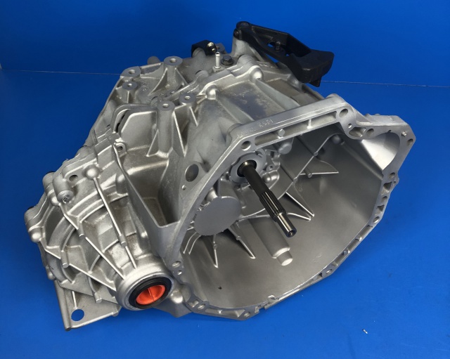 Schaltgetriebe Renault SCENIC III 1.6 Dci - Kennbuchstaben:ND4012