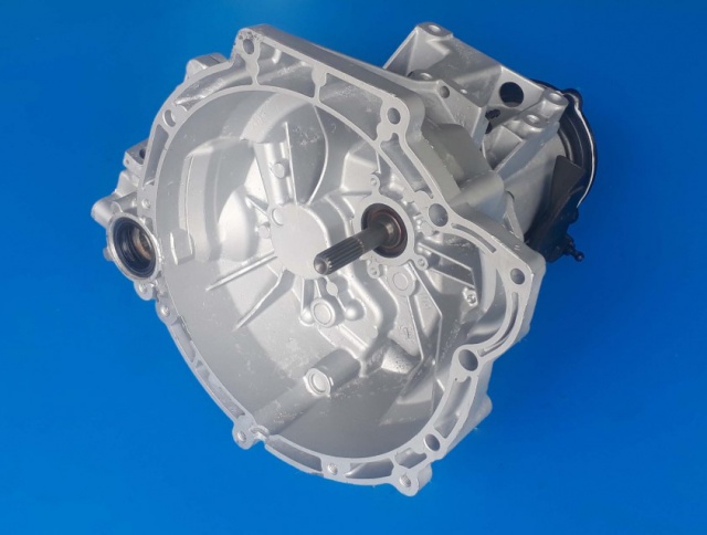 Skrzynia biegów Ford Fiesta 1.3i - 5-Biegów - 2S6R-7002-MB