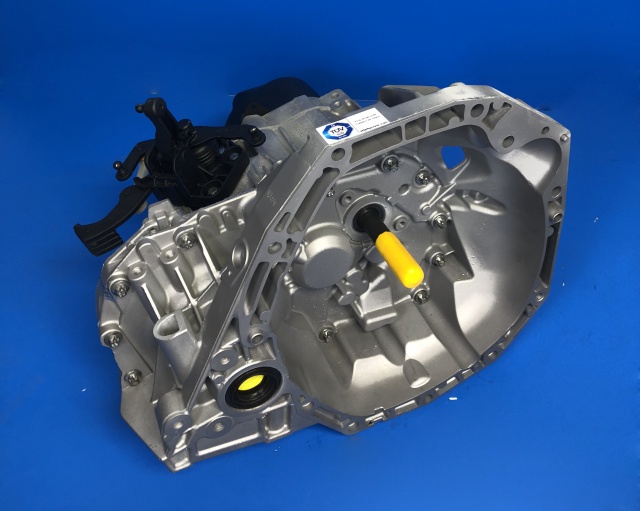 Schaltgetriebe Renault CLIO III 1.6 16V - 5-Gang - Kennbuchstaben:JH3131