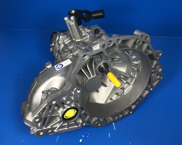 Schaltgetriebe Opel Corsa 1.3 DTE - 5-Gang - Kennbuchstaben:F17