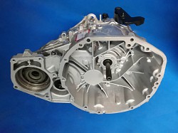 Automatikgetriebe Reparatur für Audi A8 Serien 2 Quattro - 4.2 TDi V8 Tiptronic 320CV - (2002-2007) - Image 2