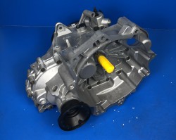 Volkswagen Passat 1.6 TDi gearbox – 6-speed – code: PHG - Image 3