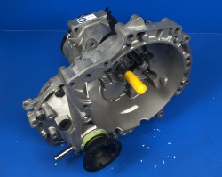 Skrzynia biegów Volkswagen Volkswagen Polo 6N 1.0 - Benzyna - 5-Biegów - symbol:DCC - Image 2