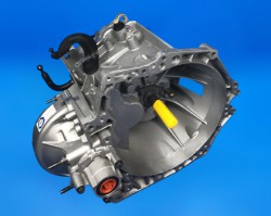 Repair of the automatic gearbox on an Audi A8 Series 2 Quattro – 4.2 TDi V8 32V 326CV – (2002–2007) - Image 6